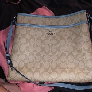 Coach Signature File crossbody